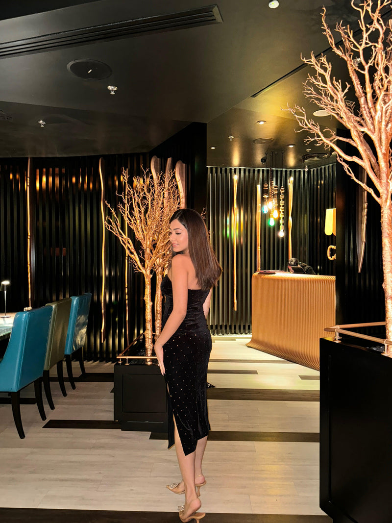Janette Luxe Midi Dress in Black - Alamode By Akanksha