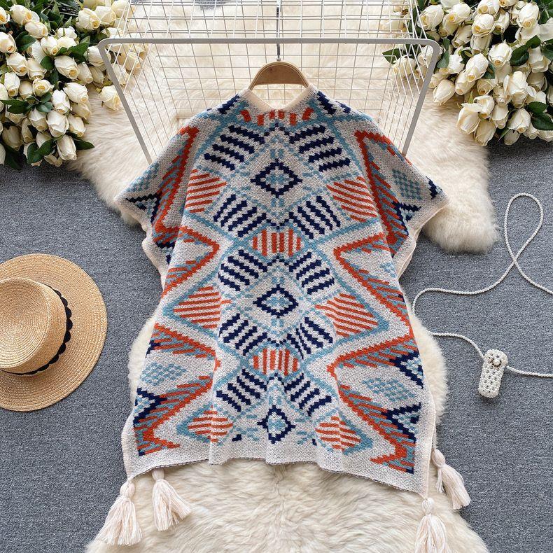 Violetta Vintage warm knitted Capes - Alamode By Akanksha