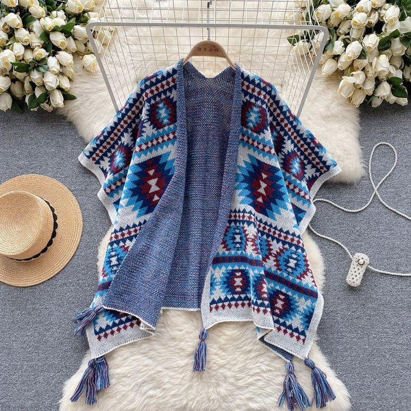 Violetta Vintage warm knitted Capes - Alamode By Akanksha