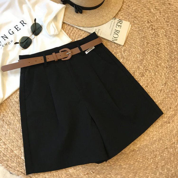Sutton Statement Shorts With Belt In Black