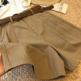 Sutton Statement Shorts With Belt In Khaki