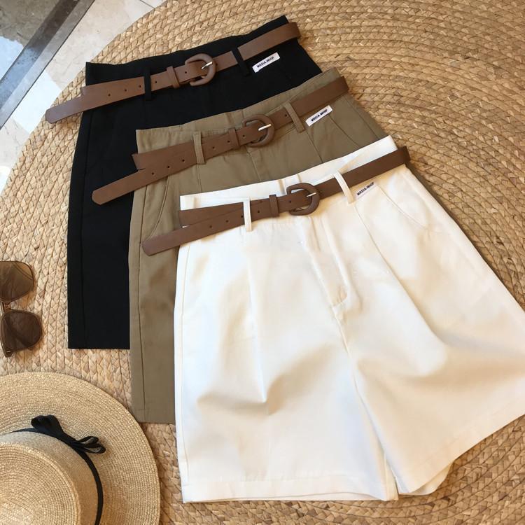 Sutton Statement Shorts With Belt In Khaki