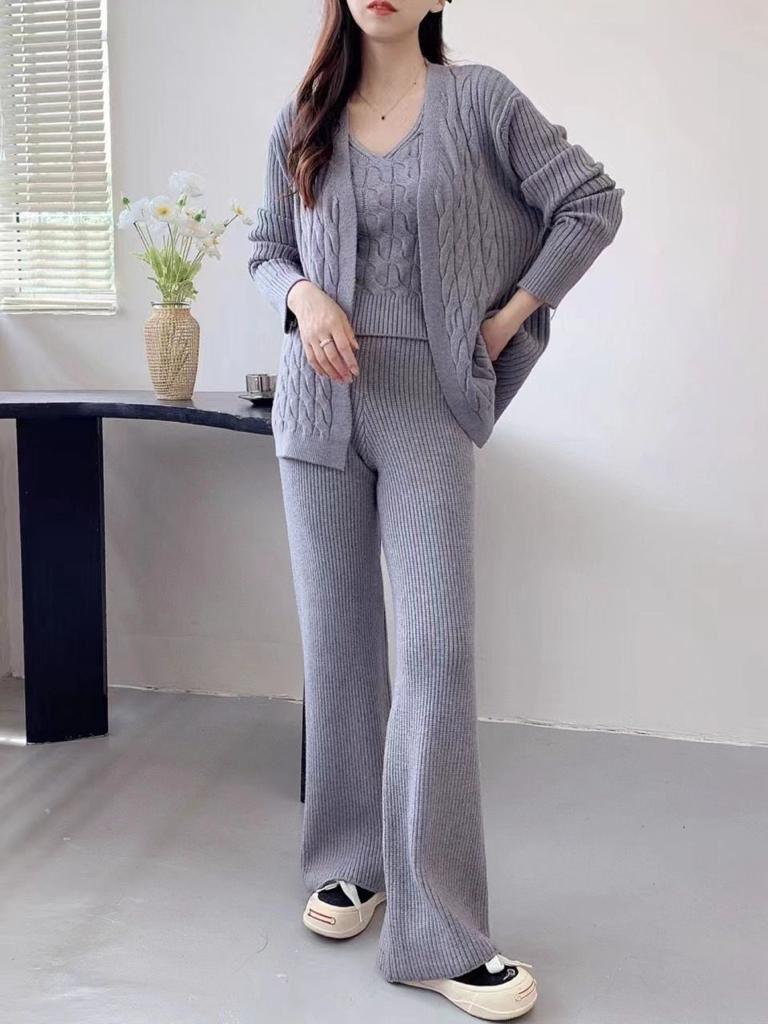 Imogen Winter 3 Pc Trackset - Alamode By Akanksha